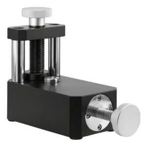 Automatic hydraulic press with digital control panel